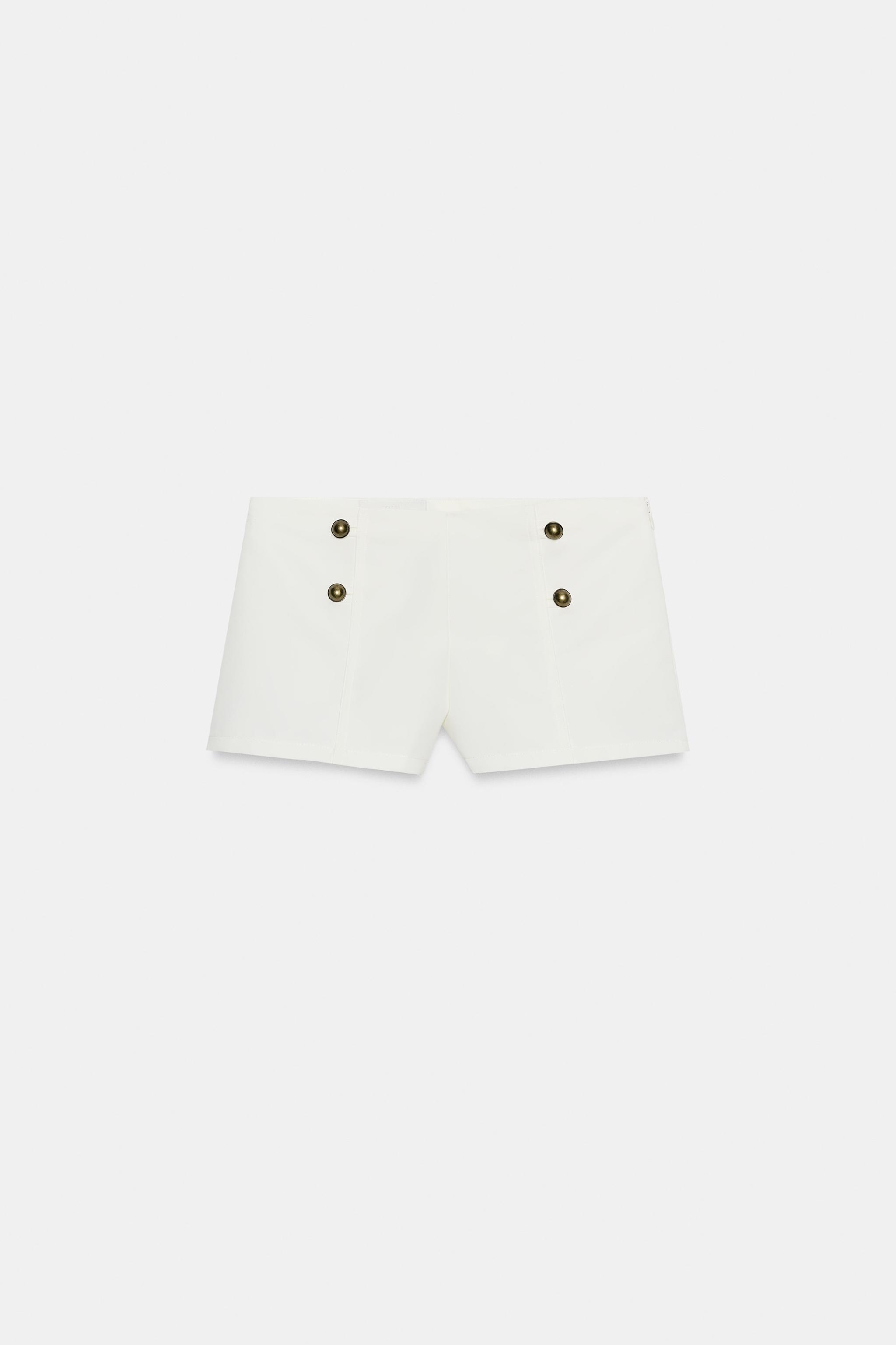 BUTTON MINI SHORTS